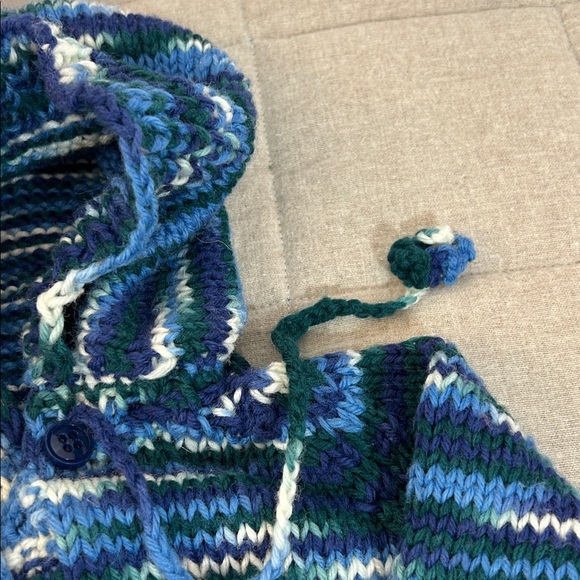 Vintage. Hand made. New. Blue and Green Knit Hooded Sweater - Picture 2 of 6